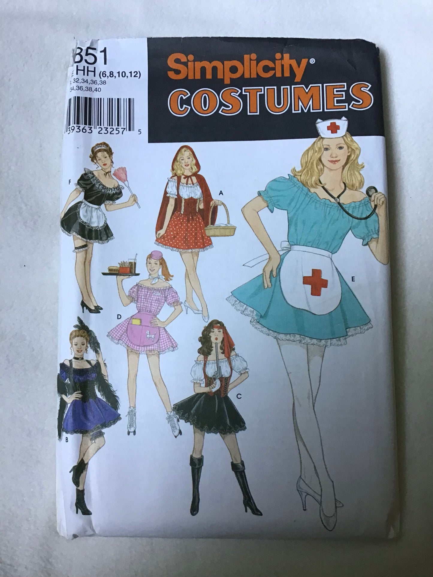 Pattern Simplicity Costumes Cloak, Skirt and Corset 8851 Size 6-12