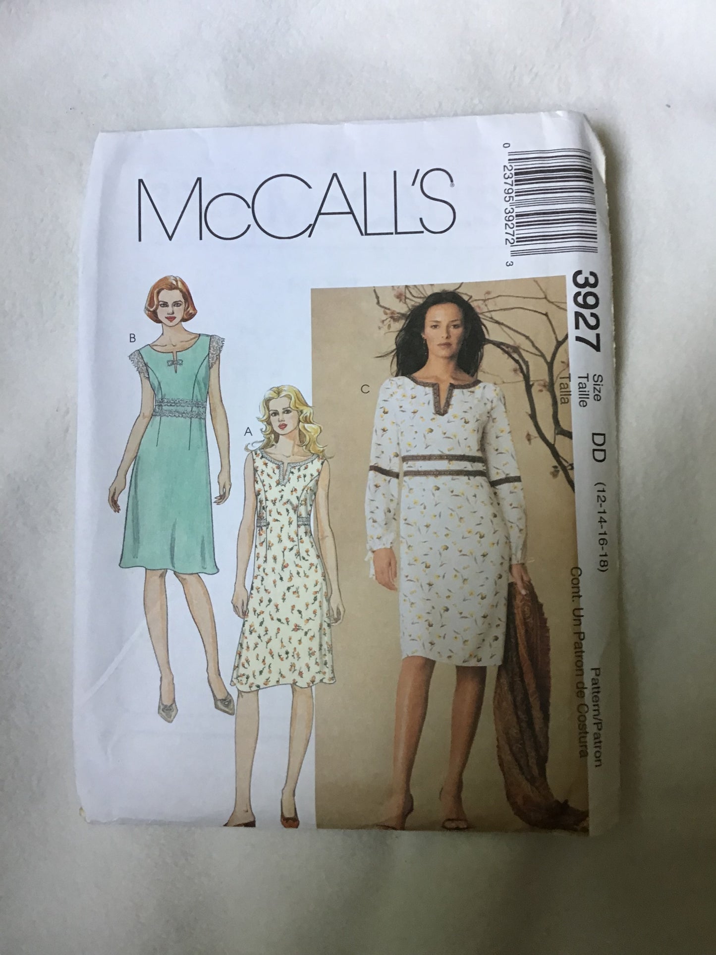 Pattern McCall's 3927 Women's Dresses Size 6-18