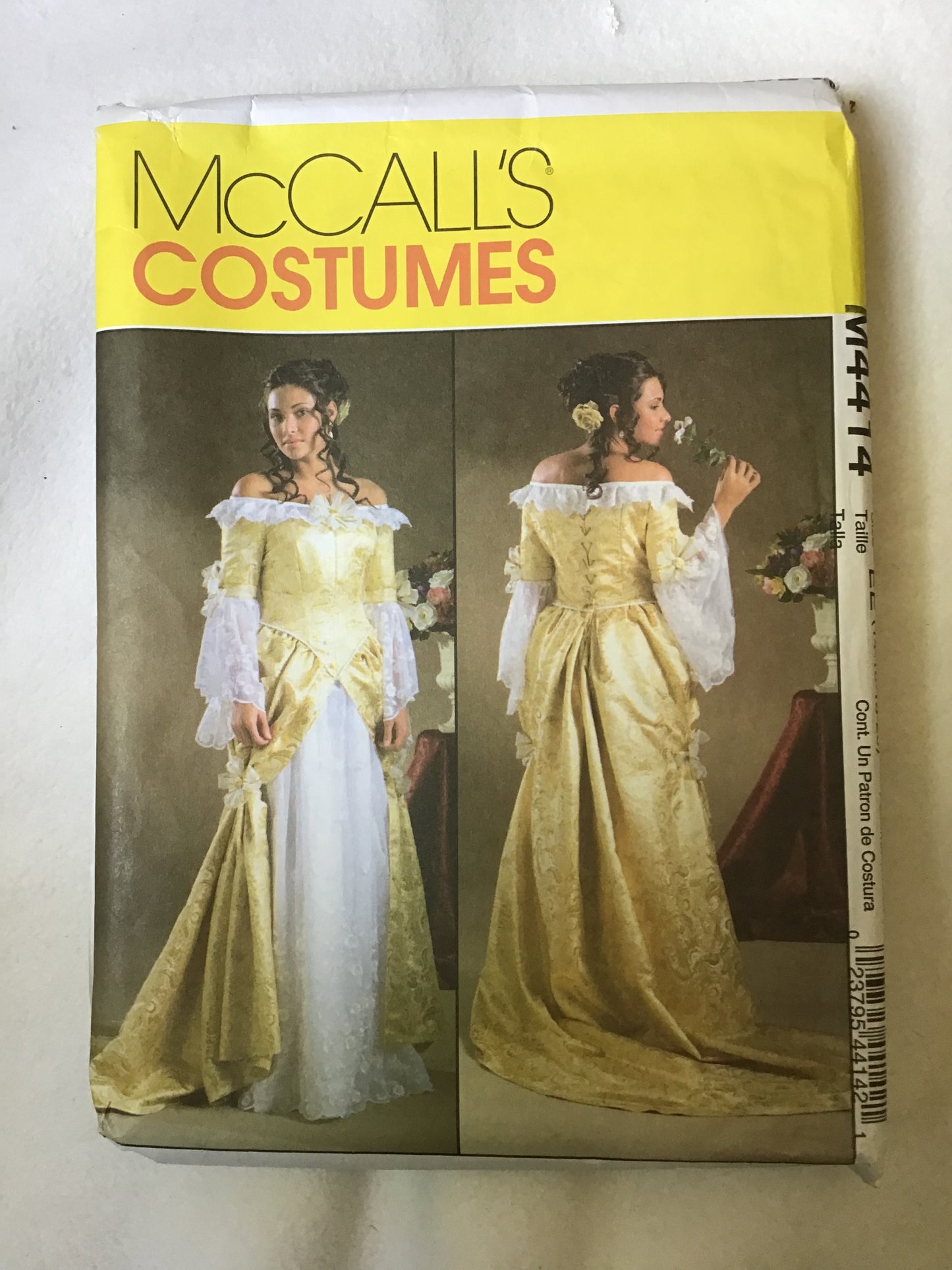 Pattern McCall's Costumes M4414 Medieval Costume Size 14-20