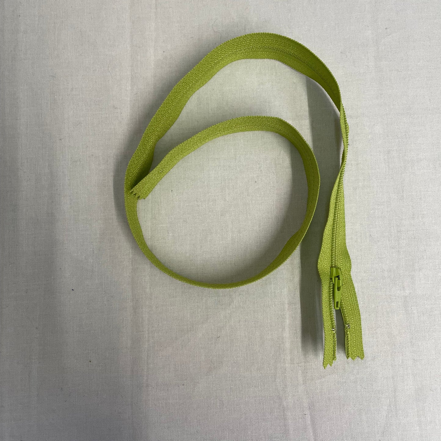 Zipper #3 22 inch Closed End Polyester