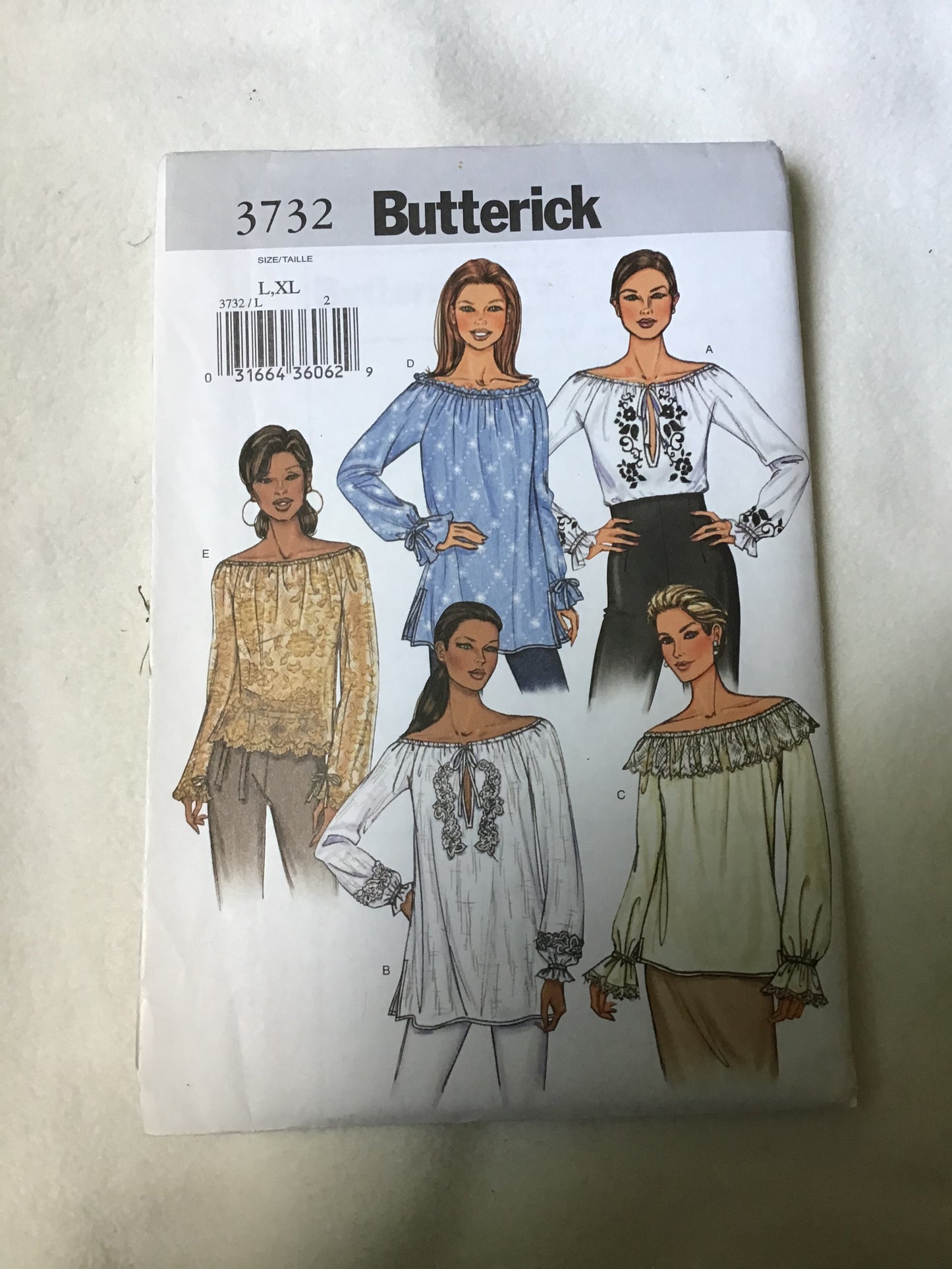 Pattern Butterick 3732 Women's Petite Top
