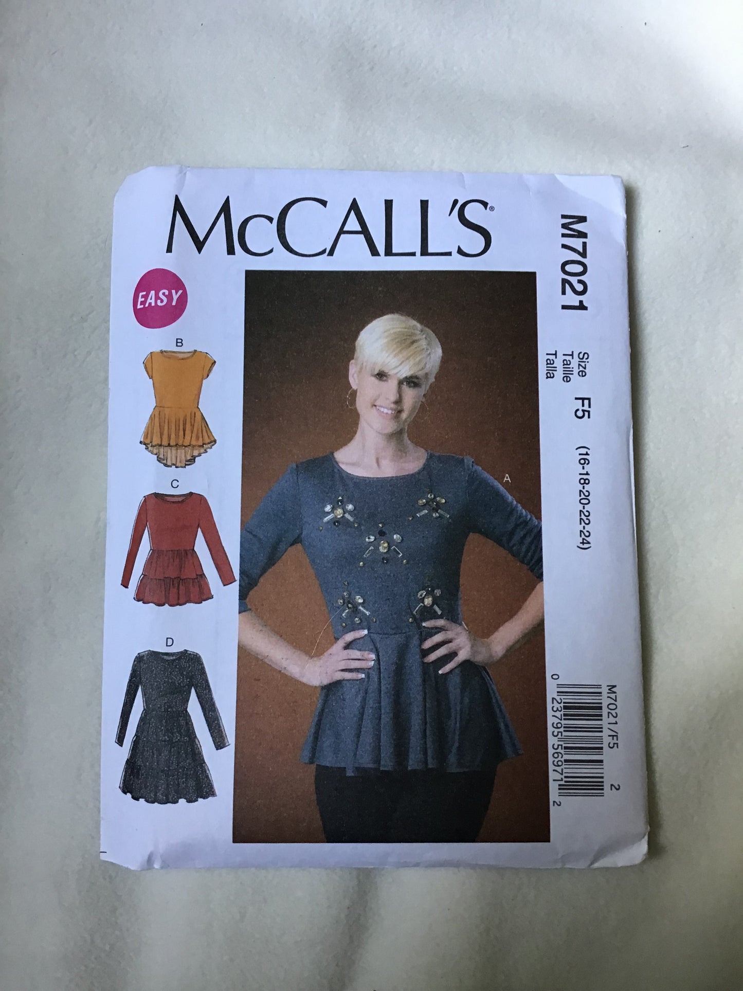 Pattern McCall's M7021 Women's Tops and Tunic Size 16-24