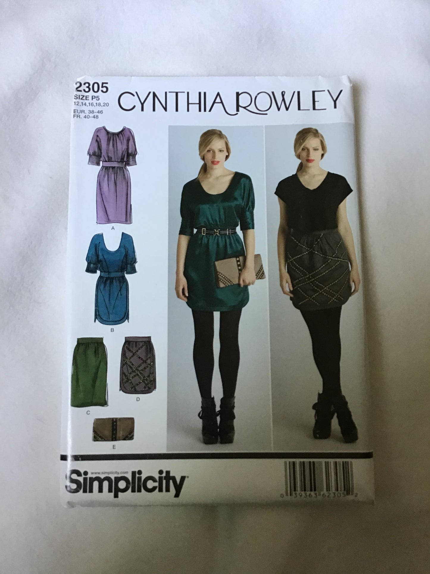 Pattern Simplicity 2305 Cynthia Rowley Women's Dress and Skirts and Purse Size 12-20