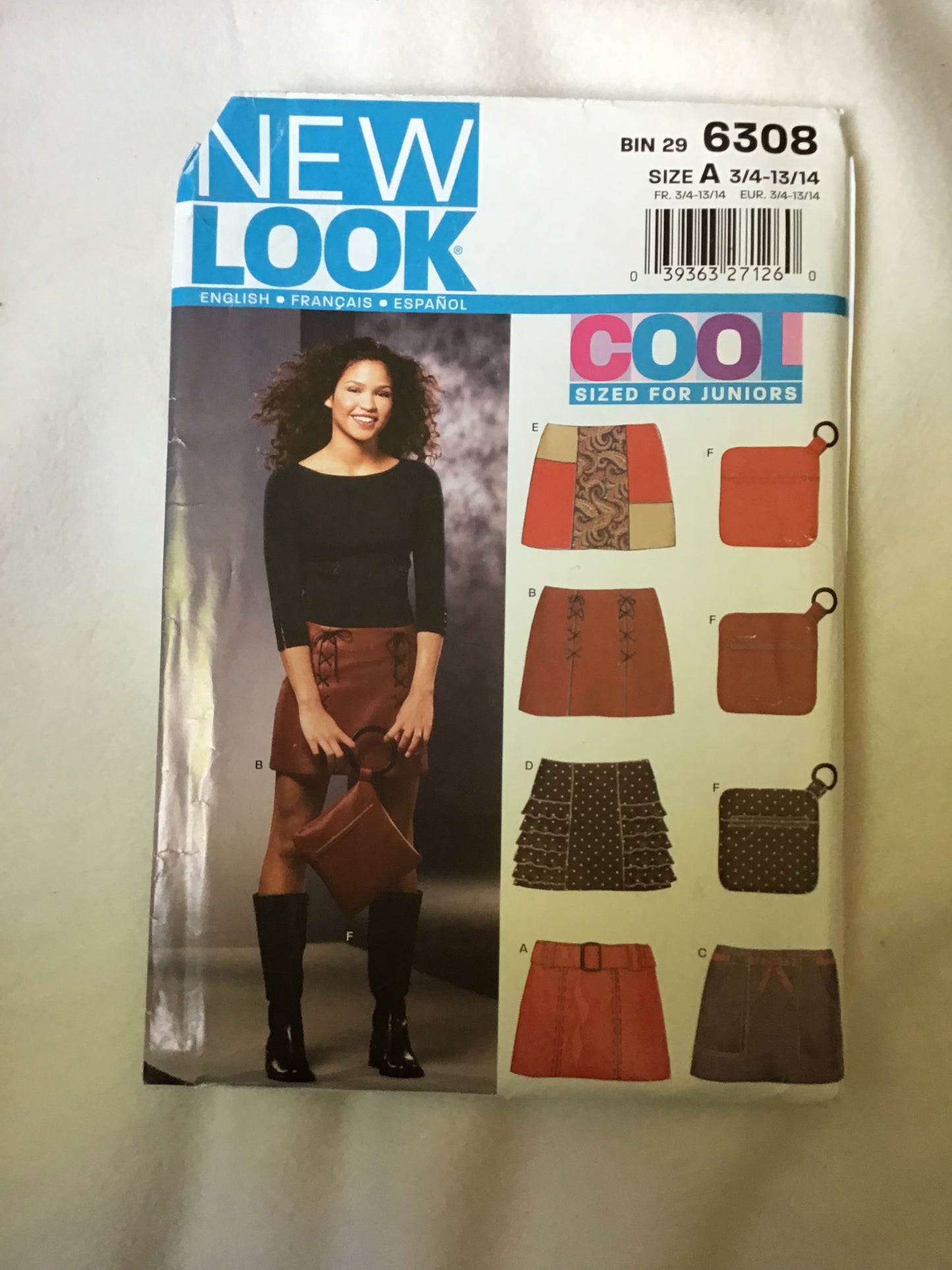 Pattern New Look 6308 Juniors' Skirt & Purse Size 3-14