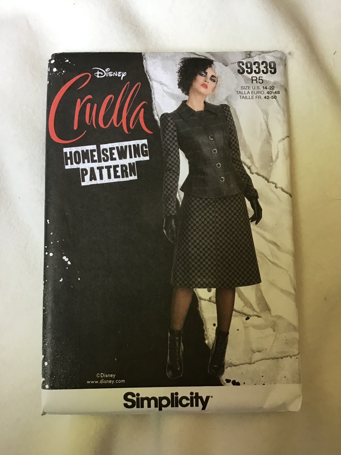 Pattern Simplicity S9339 Disney Cruella Jacket & Skirt Costume Size 14-22
