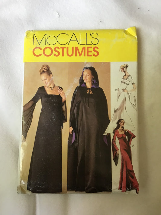 Pattern McCall's Costumes P247 Women's Petite Lined Gown and Lined Cape Size 12-16