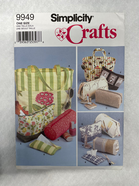 Simplicity Pattern 9949 Tote & Zipper Bags