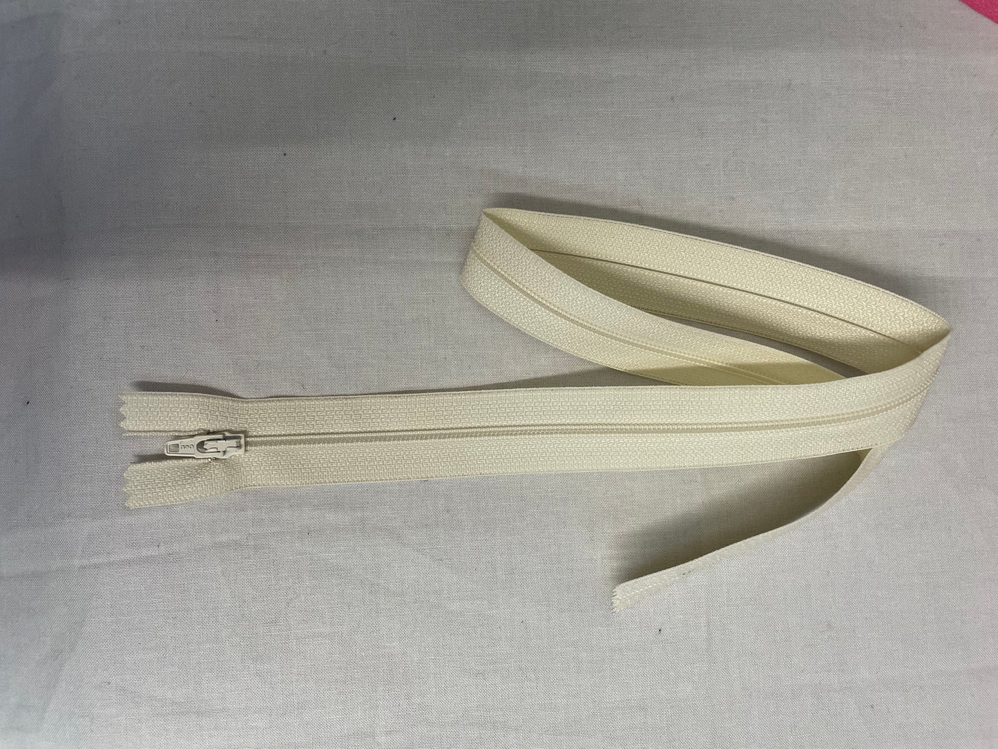 Zipper #3 22 inch Closed End Polyester