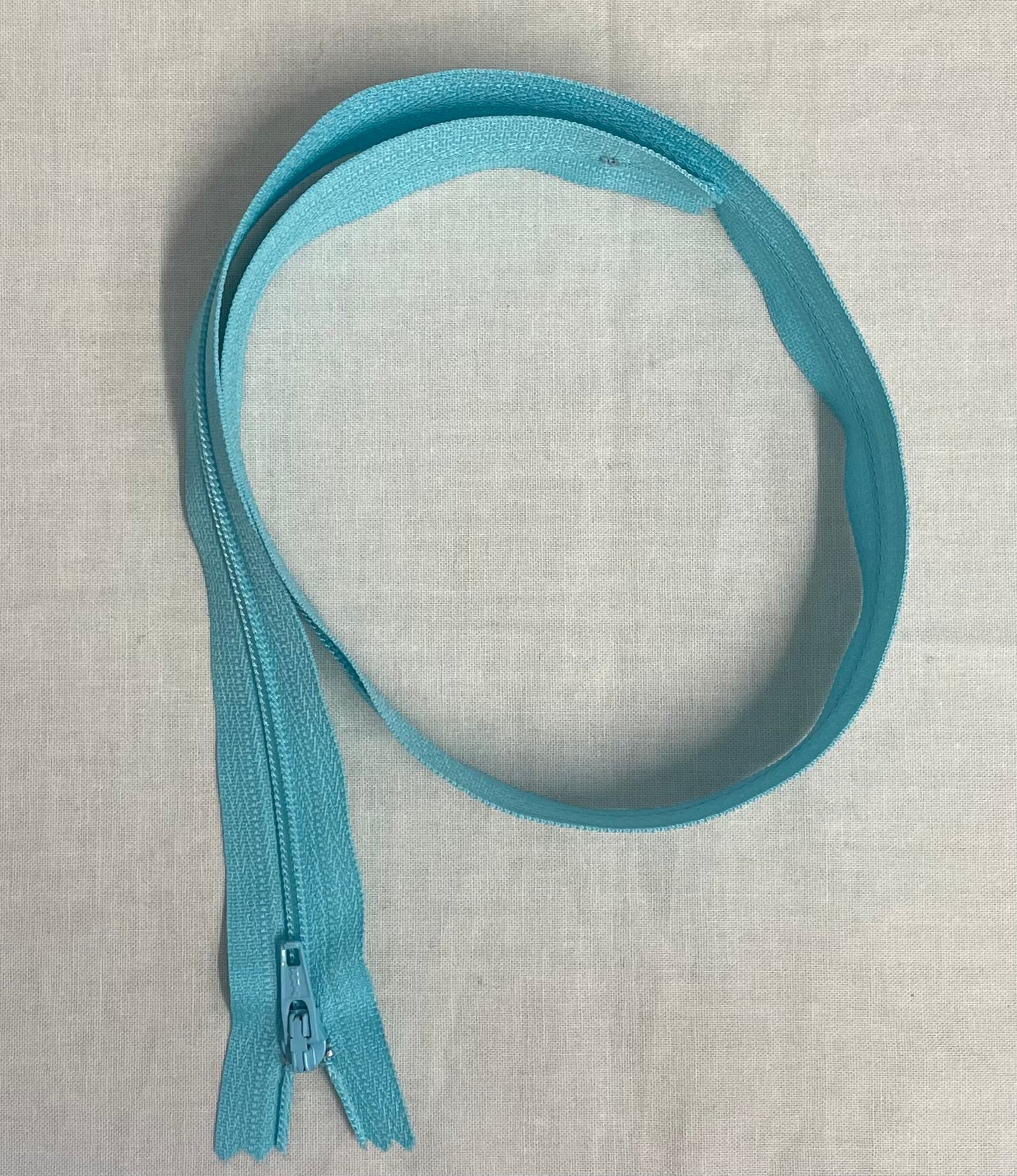 Zipper #3 24 inch Closed End Polyester
