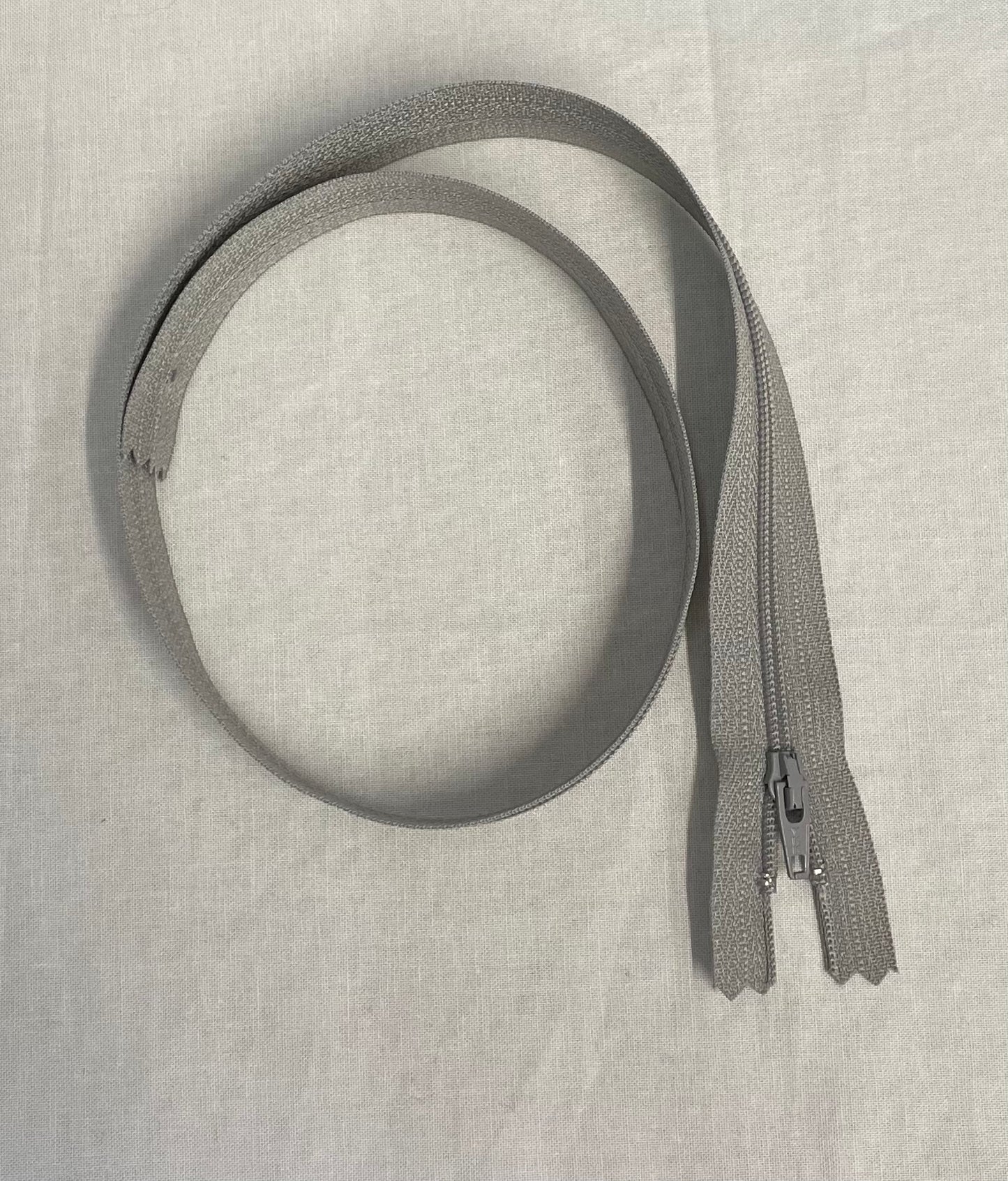Zipper #3 24 inch Closed End Polyester
