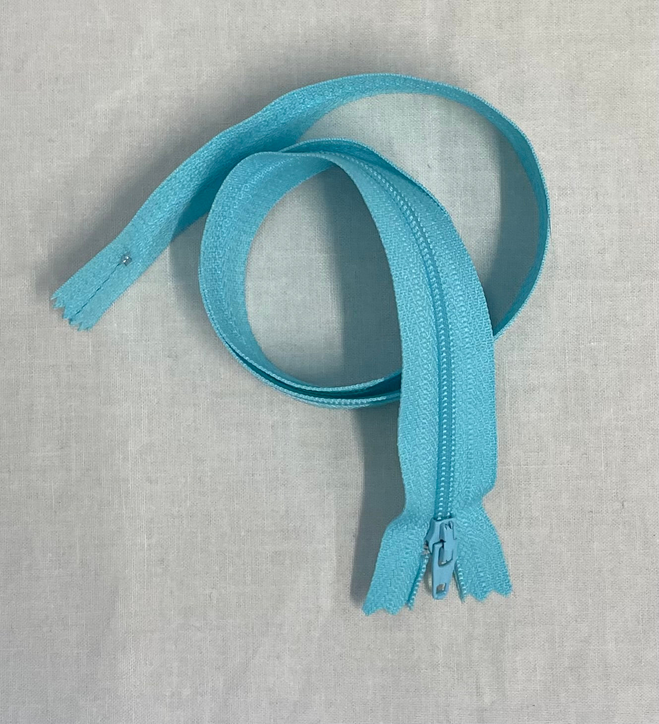 Zipper #3 24 inch Closed End Polyester