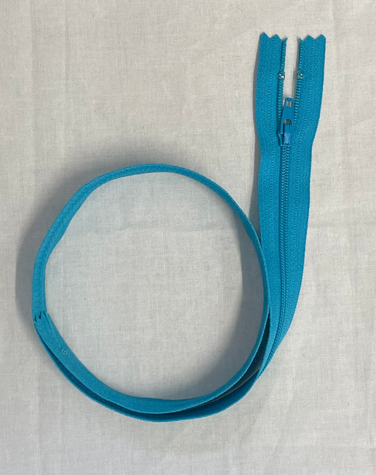 Zipper #3 24 inch Closed End Polyester