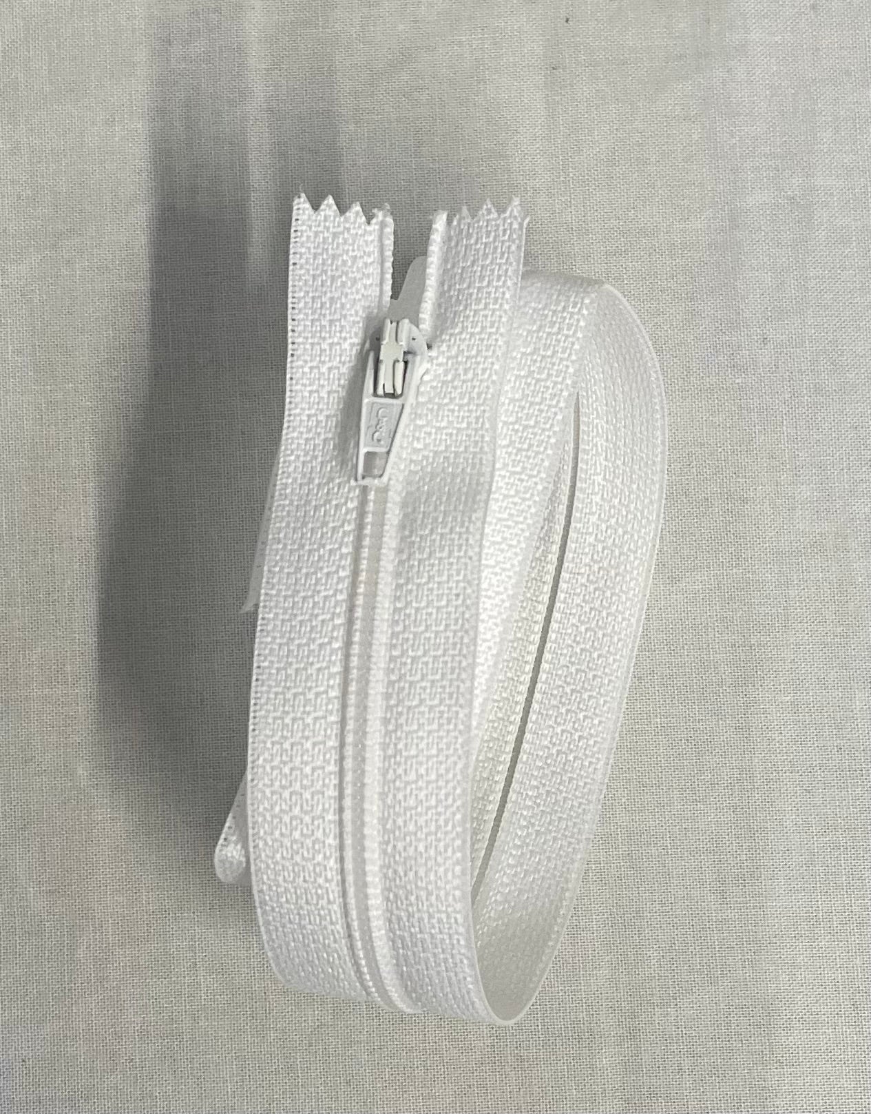 Zipper #3 18 inch Closed End Polyester