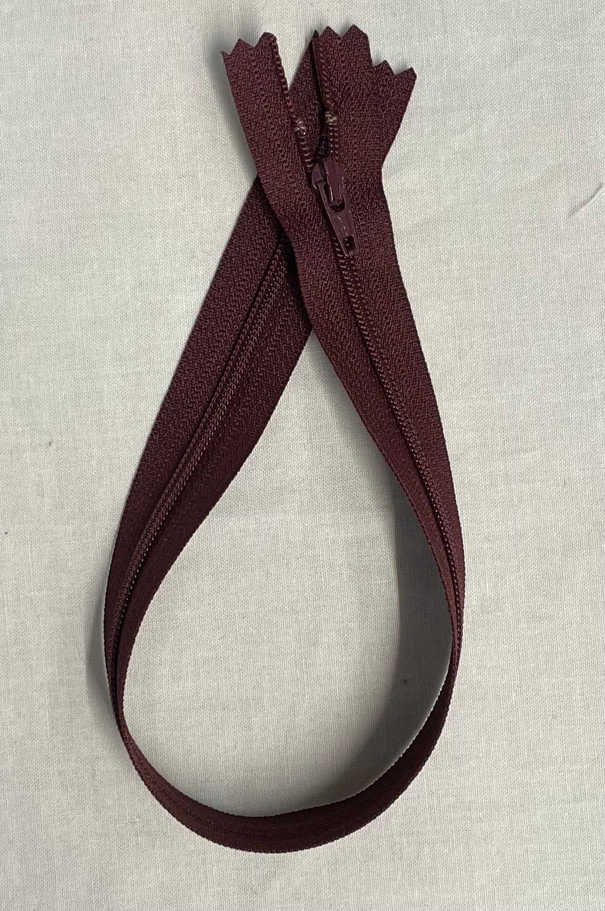Zipper #3 14 inch Closed End Polyester
