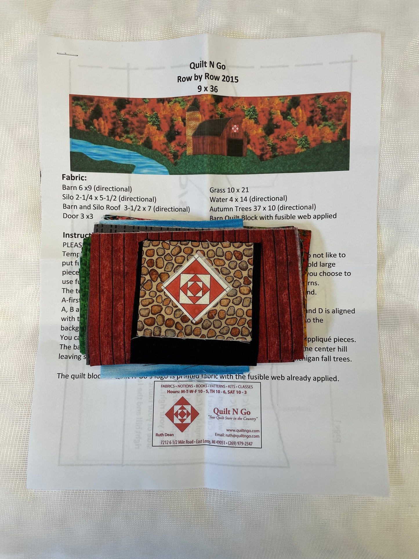 RxR Experience 2015 Fall Barn by Quilt N Go